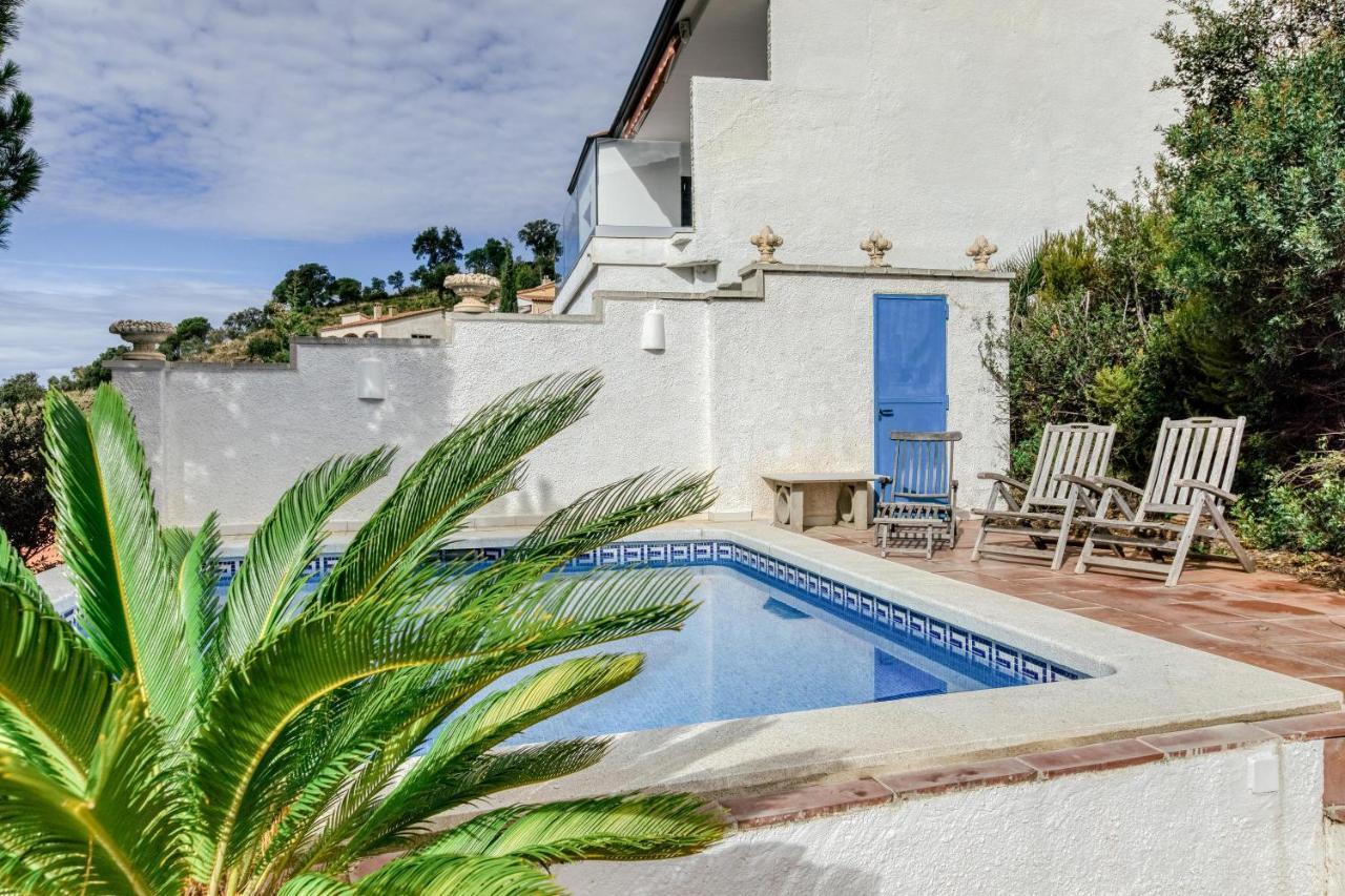 With The Most Beautiful View Villa Roses